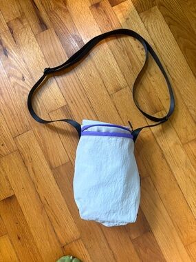 lululemon athletica water bottle crossbody